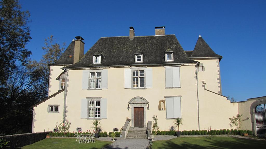 Chateau Porthos Tranquillite Des Pyrenees former Sunan airport Exterior foto